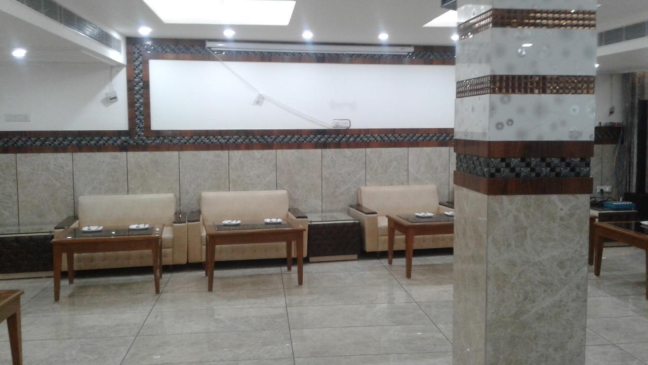 Hotel The Grand Inn Jammu Exterior photo